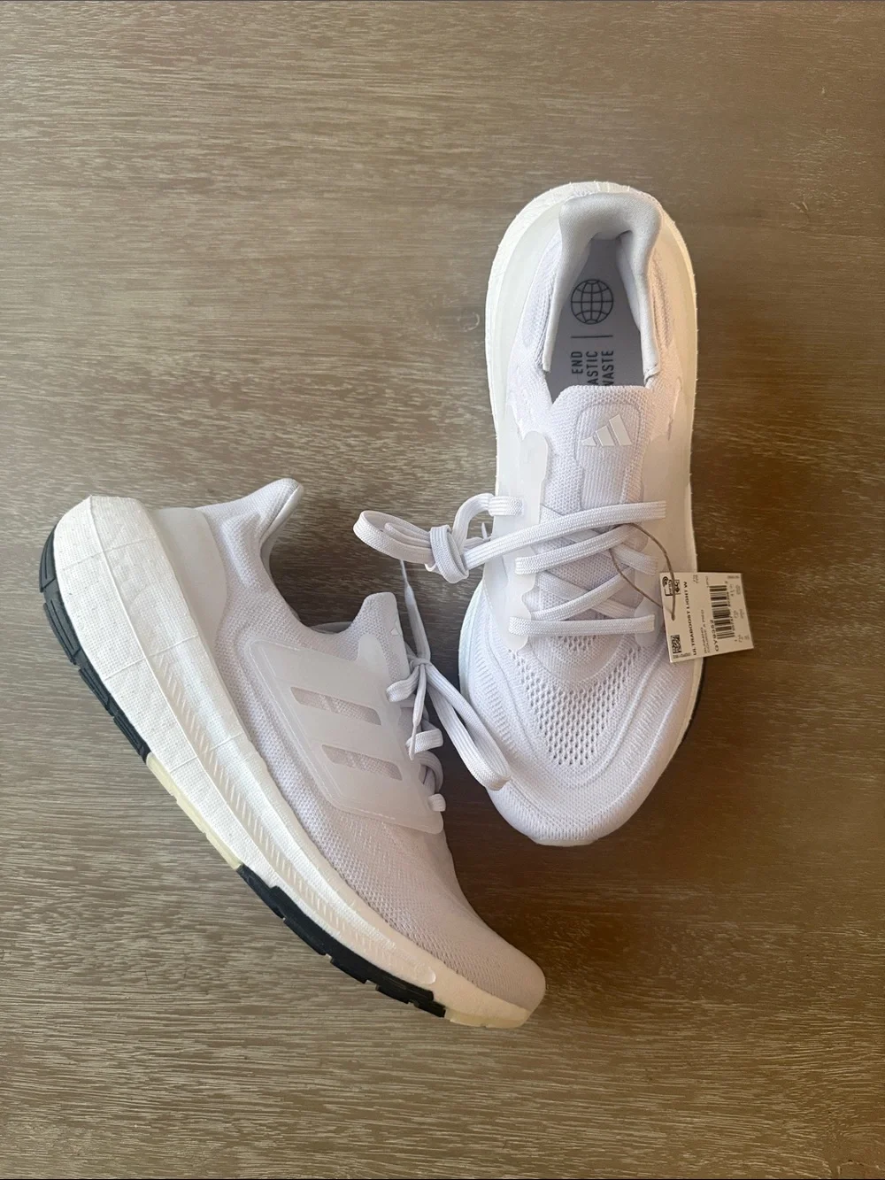 NWT adidas Ultraboost Light Running Shoes | W9 M8